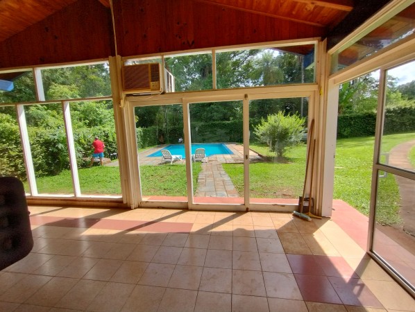 ¡Hermosa casa en venta! 2 Plantas + 3 Habitaciones + 2 Baños + Quincho + Piscina