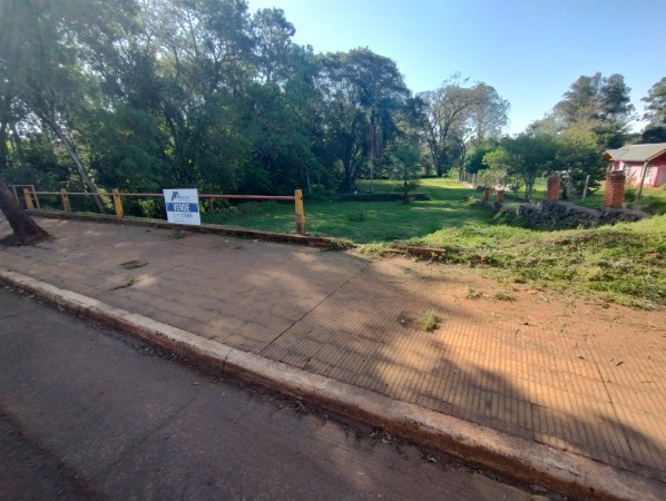 ¡Excelente terreno de 2350m2 sobre Av. San Martín Km 10!