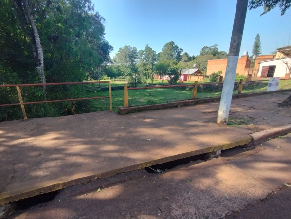 ¡Excelente terreno de 2350m2 sobre Av. San Martín Km 10!