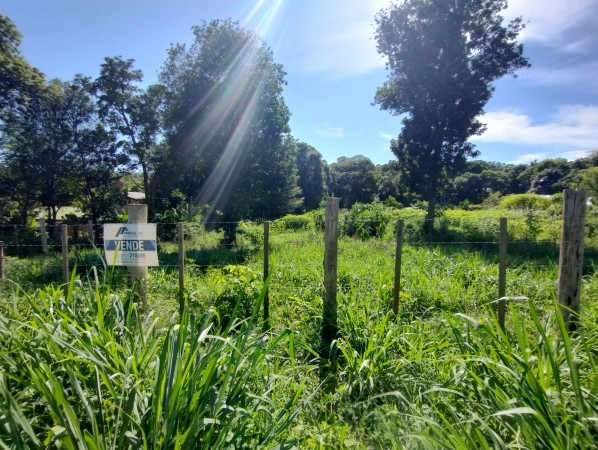Terrenos en barrio Jossi