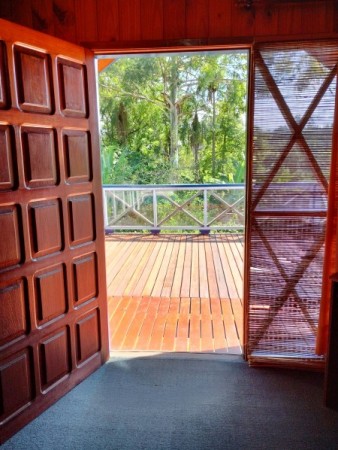 ¡Hermosa casa en venta! 2 Plantas + 3 Habitaciones + 2 Baños + Quincho + Piscina